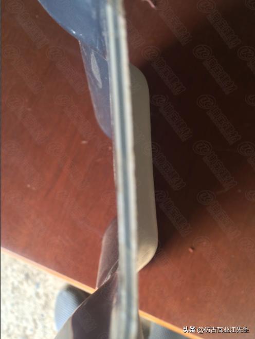 白底樹脂瓦質(zhì)量好？揭開各白底樹脂瓦的秘密，曝光真相，還原事實(shí)