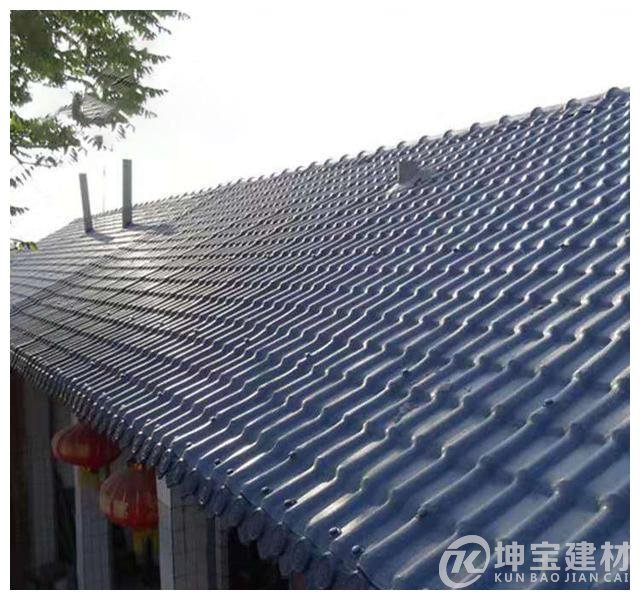 裝修屋頂選彩鋼瓦好還是合成樹(shù)脂瓦好？選對(duì)了直接節(jié)省幾千元